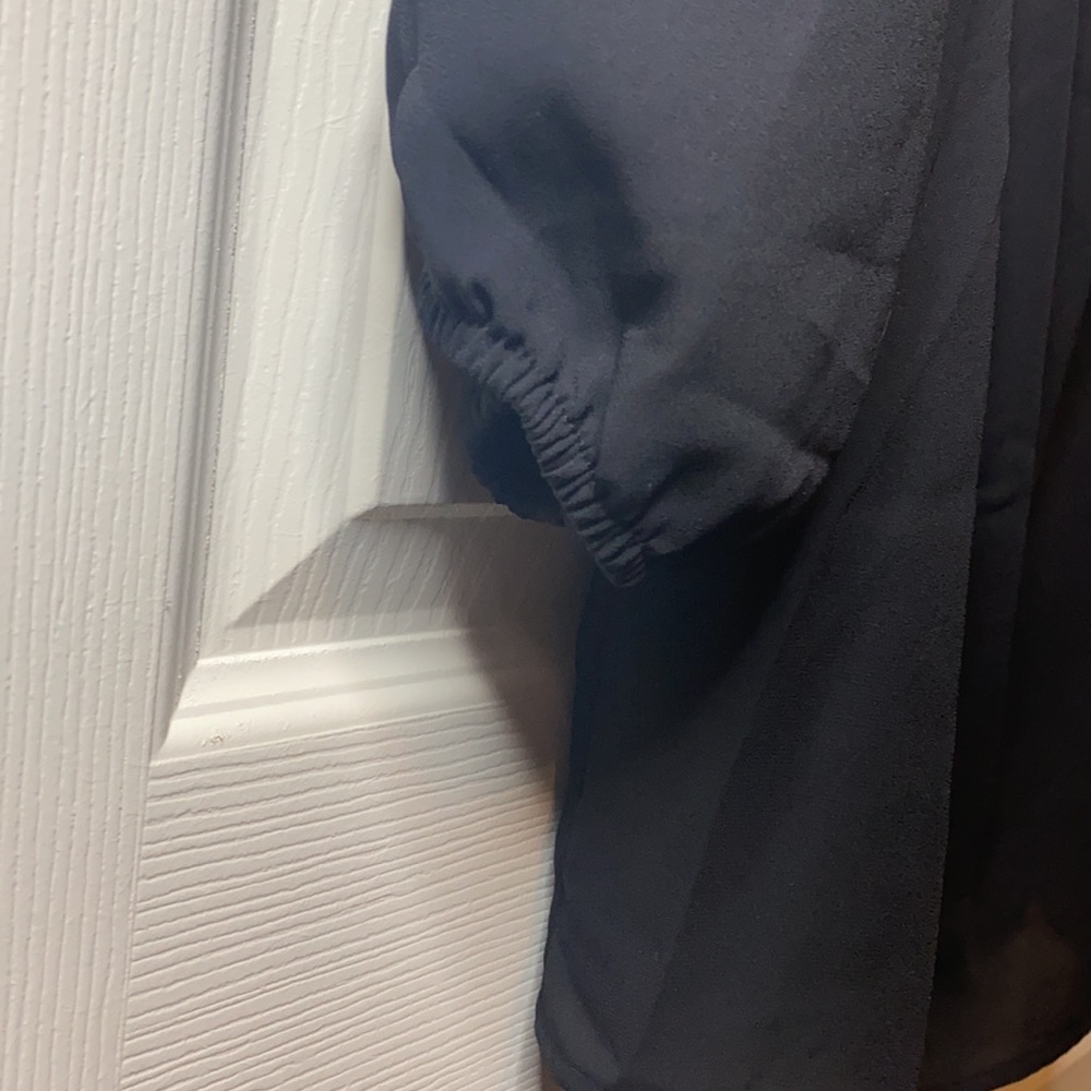 J Crew Ruffle Top - Picture 2 of 7